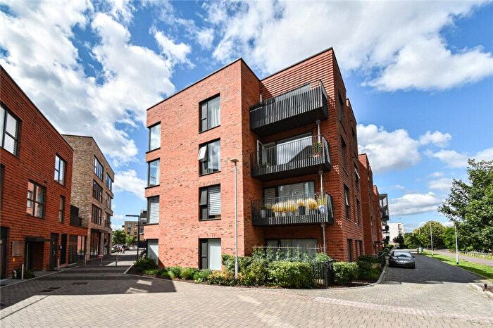2 Bedroom Apartment To Rent In Hering Road, Trumpington, Cambridge, CB2