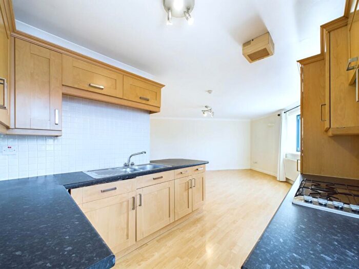 2 Bedroom Apartment To Rent In Ocean Drive, The Shore, Edinburgh, EH6