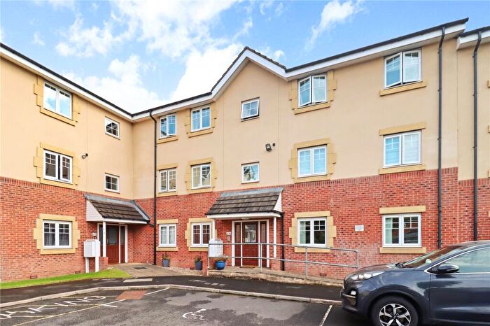 2 Bedroom Flat To Rent In Kings Vale, Wallsend, Tyne And Wear, NE28