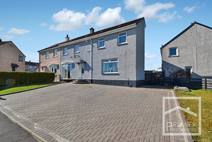 4 Bedroom Semi-Detached House For Sale In Chestnut Crescent, Uddingston, G71
