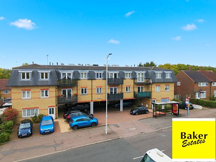 1 Bedroom Flat For Sale In Manford Way, Chigwell, IG7