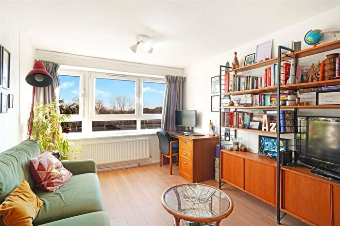 1 Bedroom Apartment For Sale In Waxham, Mansfield Road, London, NW3