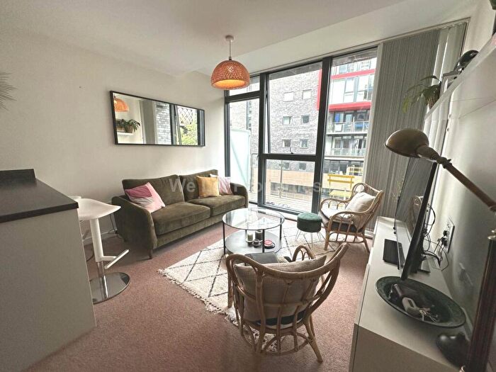 2 Bedroom Apartment To Rent In Potato Wharf, Castlefield, M3