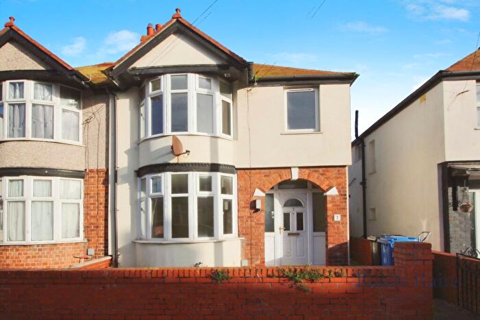 3 Bedroom Semi-Detached House To Rent In Barry Road North, Rhyl, Denbighshire, LL18