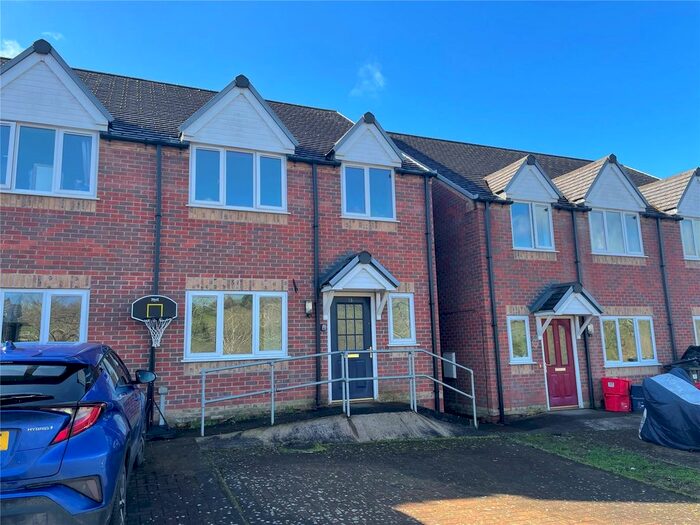 3 Bedroom Semi-Detached House For Sale In Brynmor Avenue, Newtown, Powys, SY16