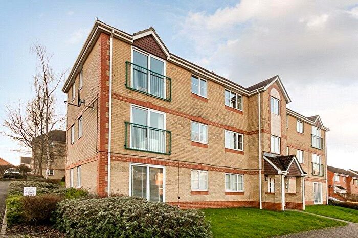 2 Bedroom Apartment To Rent In Lyon Close, Maidenbower, Crawley, West Sussex, RH10