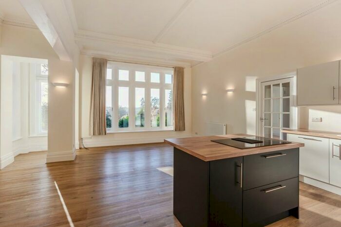 2 Bedroom Apartment To Rent In Castle Hill Farnham, GU9