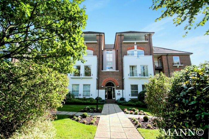 3 Bedroom Flat To Rent In Rectory Road, Beckenham, BR3