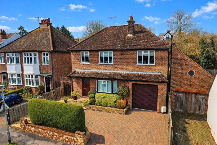 4 Bedroom Detached House For Sale In West Road, Berkhamsted, HP4