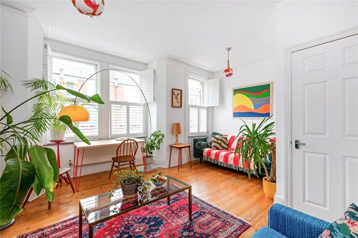 2 Bedroom Flat For Sale In Brook Drive, London, SE11