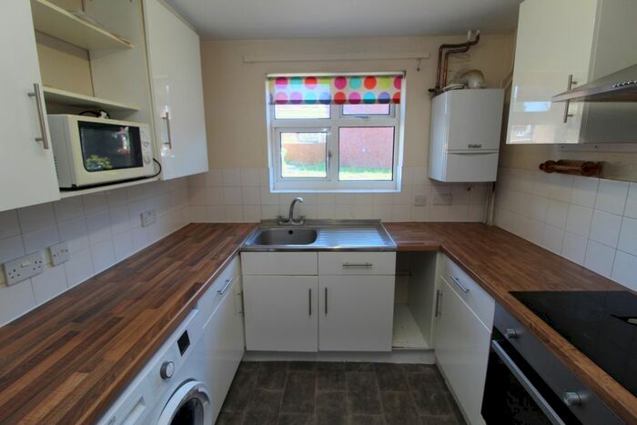 3 Bedroom End Of Terrace House To Rent In Broadcroft, Hemel Hempstead, Hertfordshire, HP2