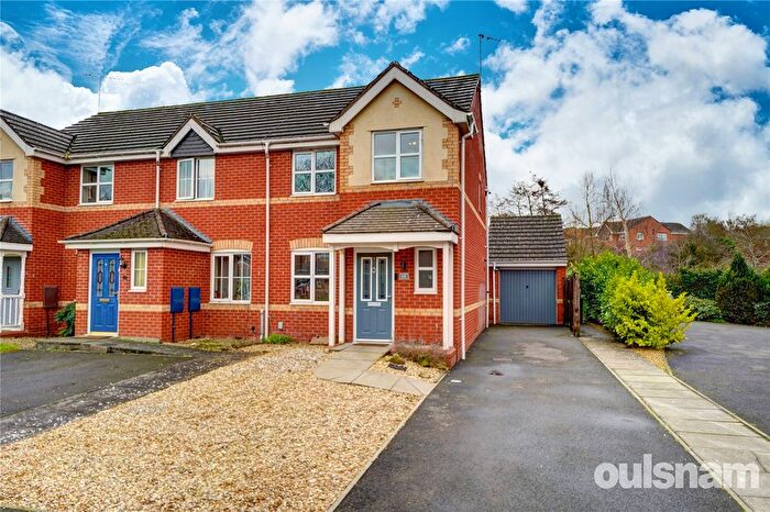 3 Bedroom End Terrace House For Sale In Swan Drive, Droitwich, Worcestershire, WR9