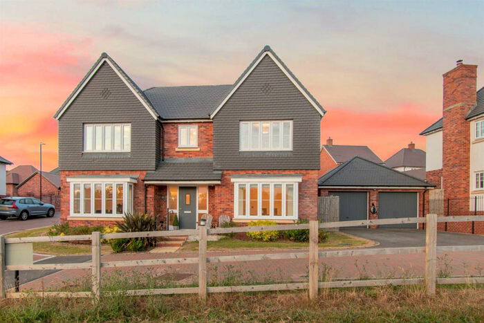 5 Bedroom Detached House For Sale In Eden Park, Rugby, Warwickshire, CV21