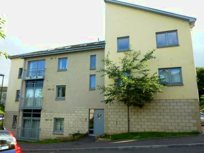 3 Bedroom Flat To Rent In Slateford Road, Edinburgh, EH14