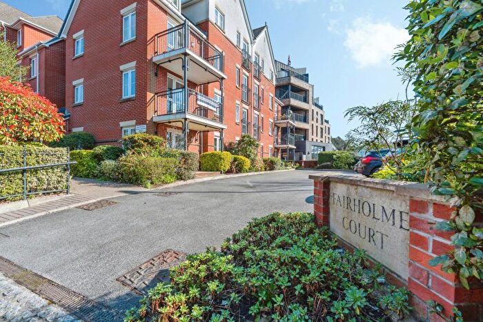 2 Bedroom Flat For Sale In Archers Road, Eastleigh, Hampshire, SO50