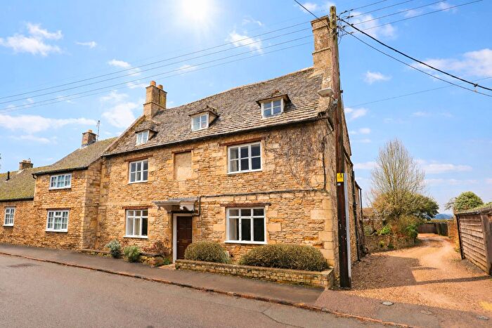 5 Bedroom Character Property For Sale In High Street, Morcott, Oakham, Rutland, LE15