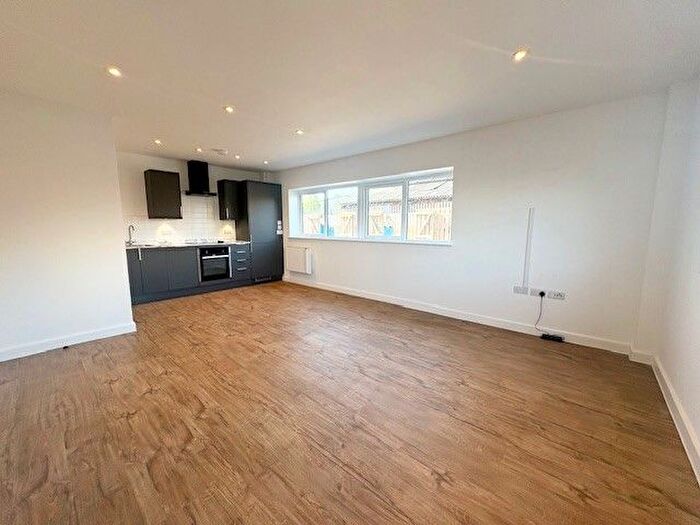 2 Bedroom Flat To Rent In Lincoln House, Bolton, BL3