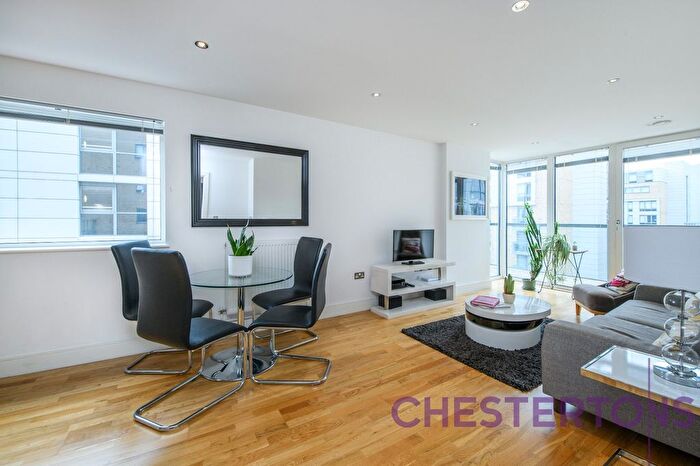 2 Bedroom Flat To Rent In Dowells Street, Canary Wharf, SE10
