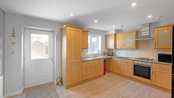3 Bedroom Semi-Detached House For Sale In Aaron Wilkinson Ct, Pontefract, WF9