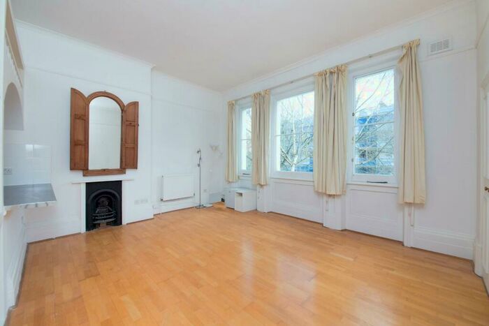 1 Bedroom Flat To Rent In Belsize Park Gardens, Belsize Park, NW3