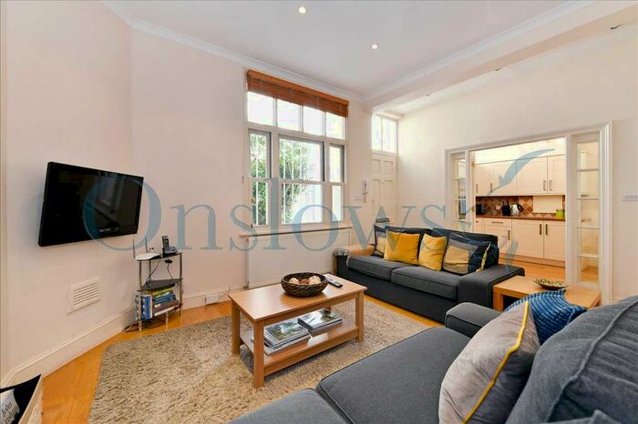 3 Bedroom Mews House To Rent In Redfield Mews, London, SW5