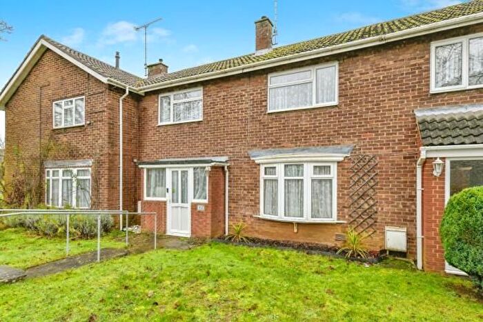 3 Bedroom Terraced House To Rent In Oaks Cross, Stevenage, SG2
