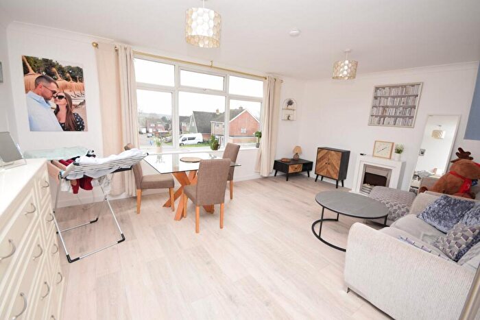 2 Bedroom Apartment To Rent In Willow Way, Farnham, GU9