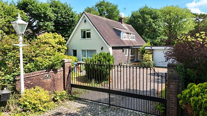 4 Bedroom Detached House For Sale In Hilderstone Road, Stoke-On-Trent, ST3