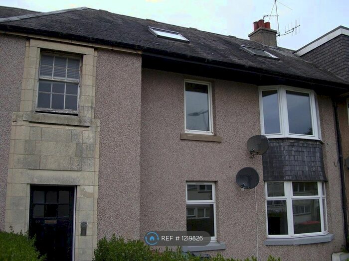 3 Bedroom Flat To Rent In Crewe Road West, Edinburgh, EH5