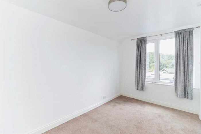 4 Bedroom Detached House For Sale In Rivermead Road, Exeter, EX2