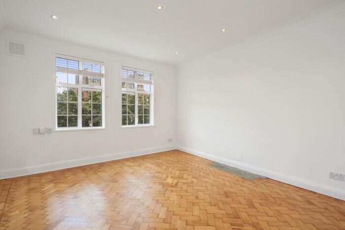 2 Bedroom Flat To Rent In Holloway Road, London, N7