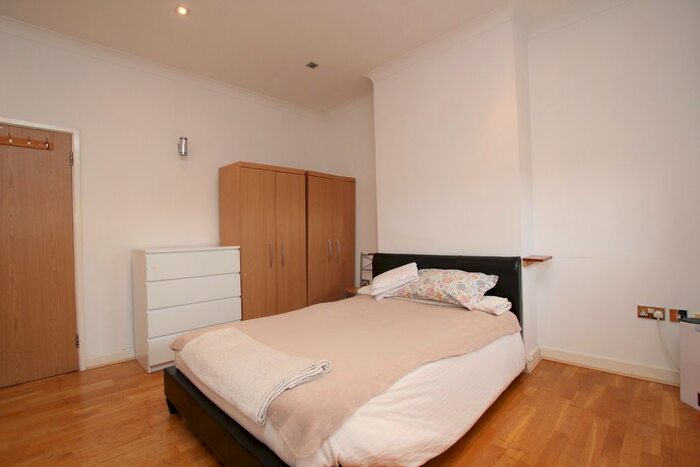 1 Bedroom Flat To Rent In Plashet Grove, Upton Park, London, E6