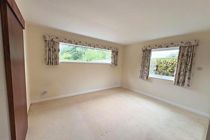 4 Bedroom Detached Bungalow For Sale In Mill Lane, Goostrey, CW4