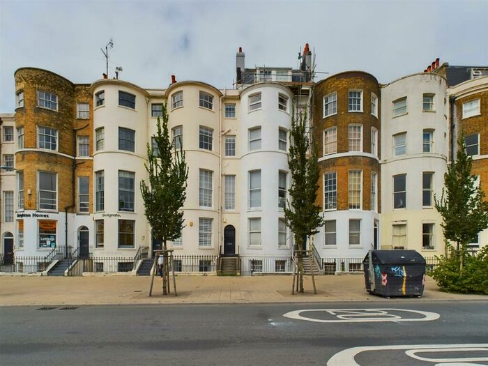 3 Bedroom Maisonette To Rent In St. Georges Place, Brighton, BN1