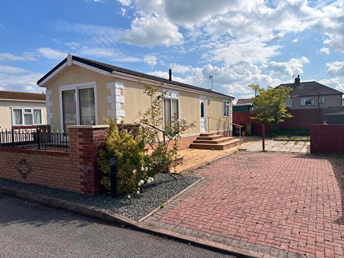 2 Bedroom Chalet For Sale In Marsh Road, Rhyl, Denbighshire, LL18