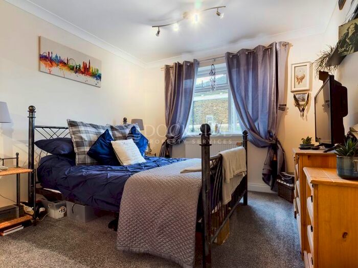 1 Bedroom Property To Rent In St. Margarets Street, Rochester ME1