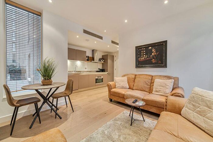 2 Bedroom Flat For Sale In Grosvenor Waterside, Chelsea, London, SW1W