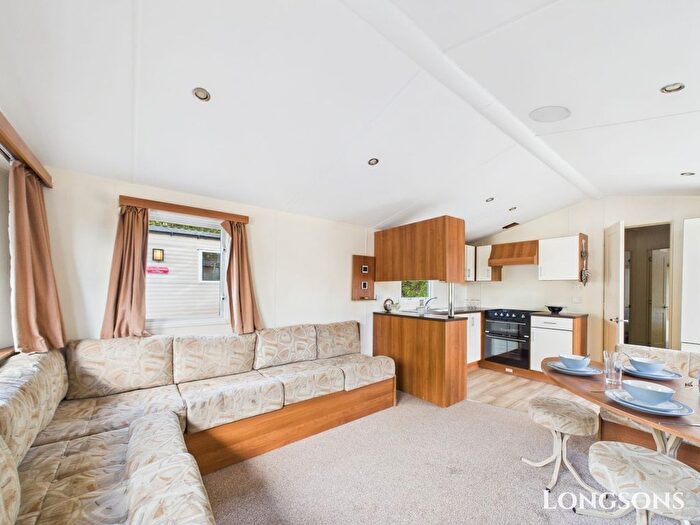 3 Bedroom Park Home For Sale In The Ridge West, St. Leonards-On-Sea, TN37