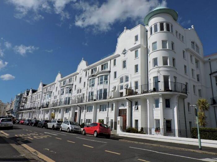 2 Bedroom Flat To Rent In Grand Parade, Plymouth, PL1
