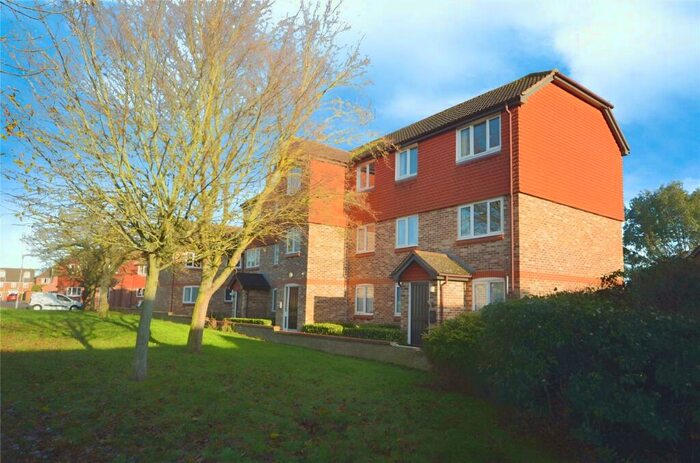 2 Bedroom Apartment To Rent In Ramshaw Drive, Chelmsford, Essex, CM2
