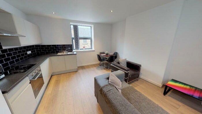 3 Bedroom Apartment To Rent In St. Peters Close, Sheffield, S1