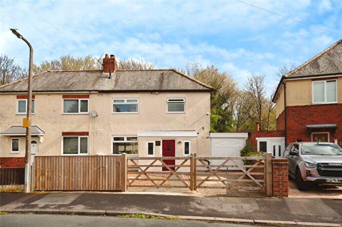 2 Bedroom Semi Detached House For Sale In Farringdon Crescent, Preston, Lancashire, PR1