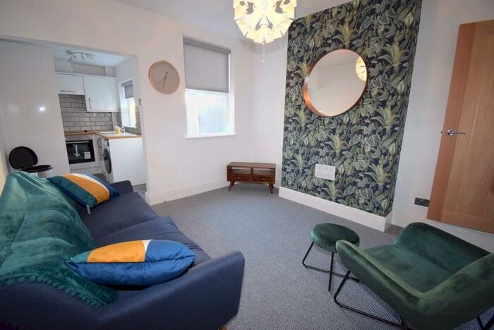 2 Bedroom Property To Rent In Slack Lane, Derby, DE22