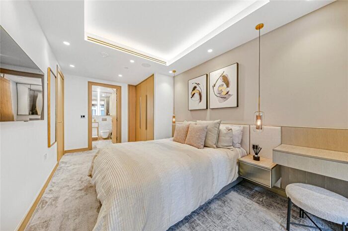 2 Bedroom Apartment To Rent In St. John's Wood Road, London, NW8