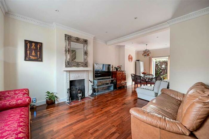 3 Bedroom Terraced House To Rent In Galloway Road, Shepherds Bush, London, W12