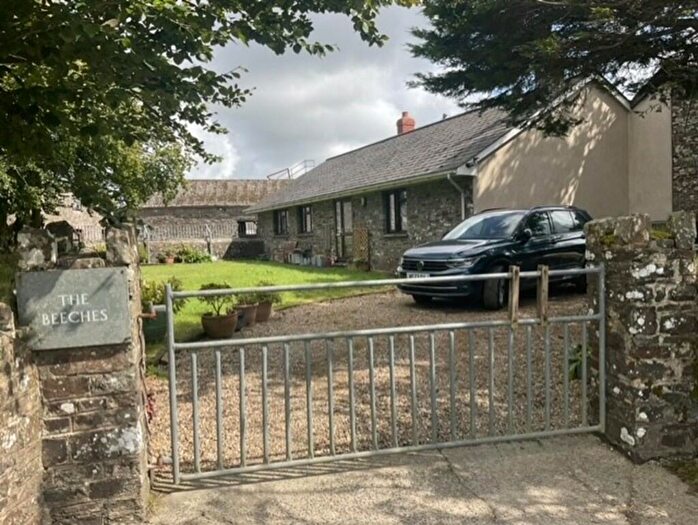 3 Bedroom Detached Bungalow To Rent In Hartland, Bideford, EX39