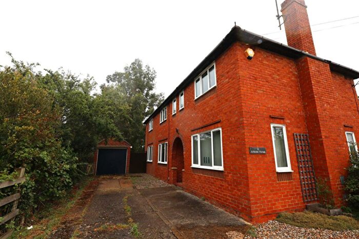 4 Bedroom Detached House To Rent In Sutcliffe Avenue, Earley, RG6