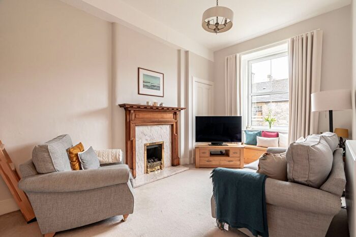 1 Bedroom Flat For Sale In / Dean Park Street, Edinburgh, EH4