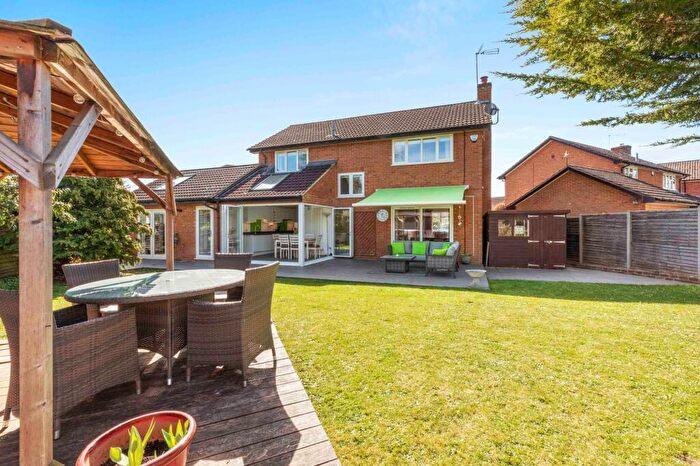 4 Bedroom Detached House For Sale In Little Park, Princes Risborough, HP27