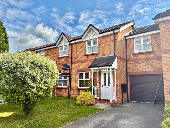 3 Bedroom Terraced House To Rent In Ropery Close, Beverley, HU17